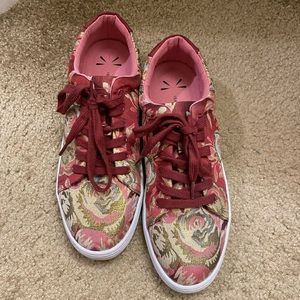 Isaac Mizrahi paisley sneakers women’s size 11
